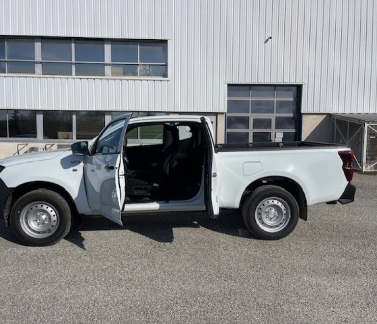 ISUZU N60B SPACE