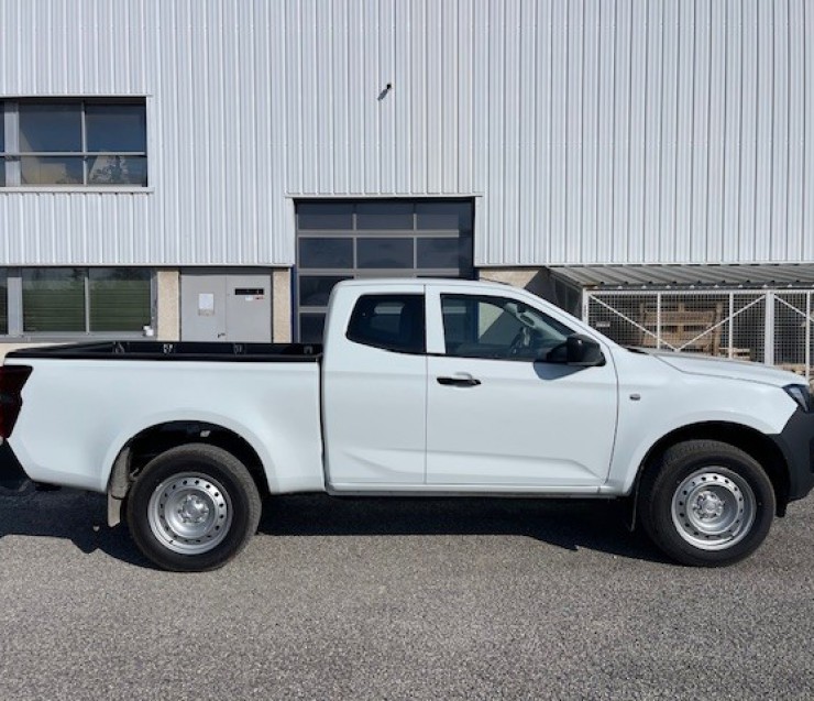 ISUZU N60B SPACE