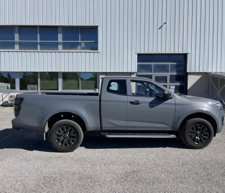 ISUZU D-MAX NITRO SPORT